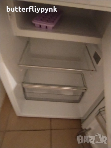 Малък хладилник , снимка 3 - Хладилници - 53475036