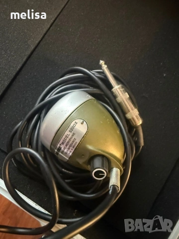 Динамичен микрофон Shure "Bicycle Light" 520DX "Green Bullet"