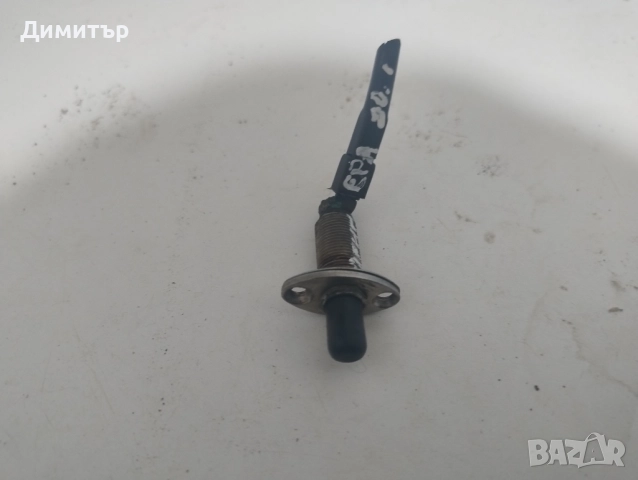 Бутон Отворен Преден Капак За Нисан Примера 1991г / Nissan Primera 1991y, снимка 2 - Части - 52374913