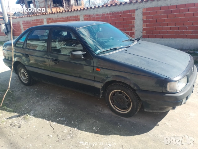 Фолксваген Пасат 1.8 ABS 90 КС., снимка 12 - Автомобили и джипове - 53617608