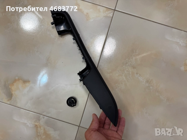 Външна част на вътрешната дръжка на задна лява врата на Porsche Macan само за 20Eur. 95b867373, снимка 3 - Части - 52808722