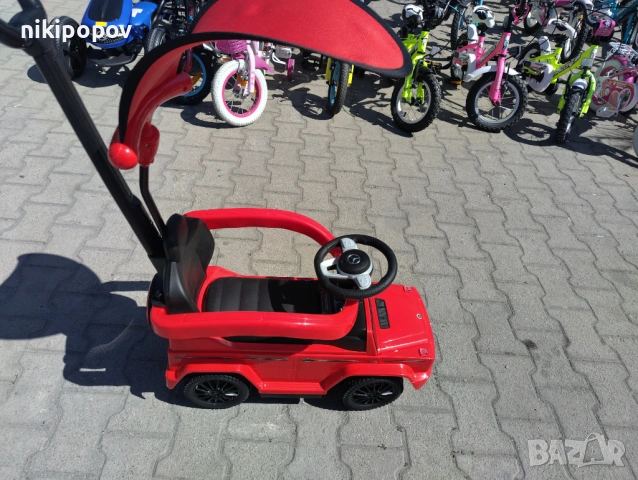 MERCEDES Кола за яздене с дръжка и сенник Mercedes-benz G350d червен, снимка 2 - Други - 53849707
