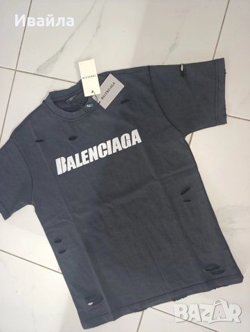 Balenciaga нова тениска с малко дупки , снимка 4 - Тениски - 51794550