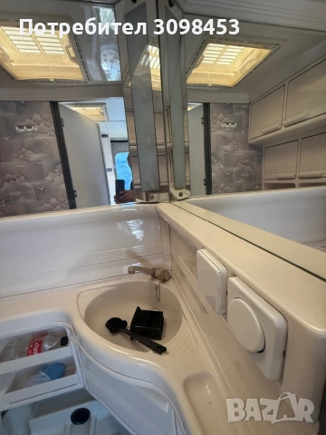 Каравана Hobby Classic 4.25, снимка 14 - Каравани и кемпери - 53844202