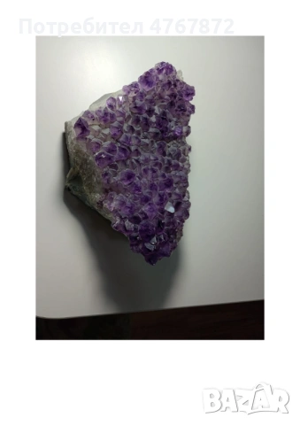 Кристали аметист и 12 планински кристала/шипове