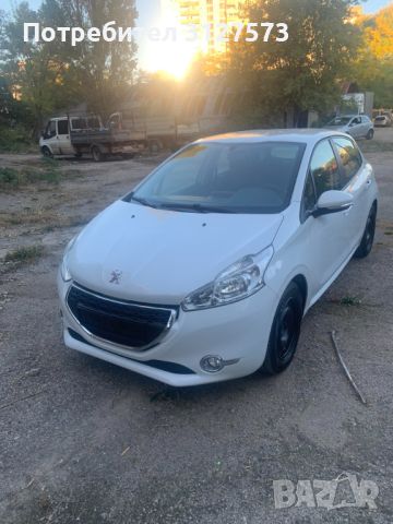 Продавам Peugeot 208 1.2 , снимка 9 - Автомобили и джипове - 46564678