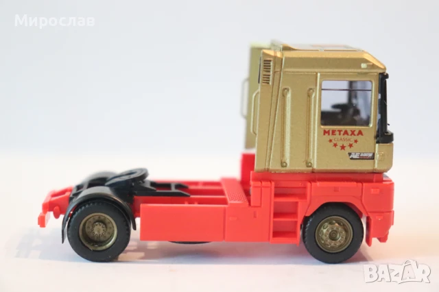 ALBEDO H0 1/87 RENAULT MAGNUM ВЛЕКАЧ МОДЕЛ КАМИОН, снимка 5 - Колекции - 50698867