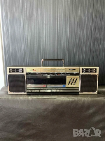 SHARP WF-339Z(G) gold edition VINTAGE RETRO BOOMBOX Ghetto Blaster радио касетофон, снимка 2 - Радиокасетофони, транзистори - 54016395
