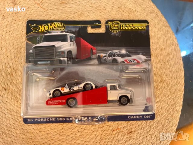 Hotwheels Premium  team transporter, снимка 2 - Колекции - 46917958