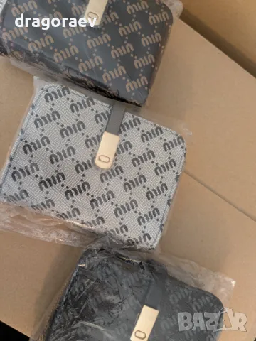 Ново дамско портмоне miu miu bi-fold wallet 