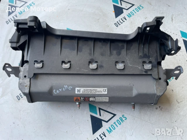 Airbag за колене TG17D02001 от Toyota Corolla 1.6 VVTii ZRE210, 132 кс., двигател 1ZR-FAE, 1ZR-FE, снимка 2 - Части - 51062203