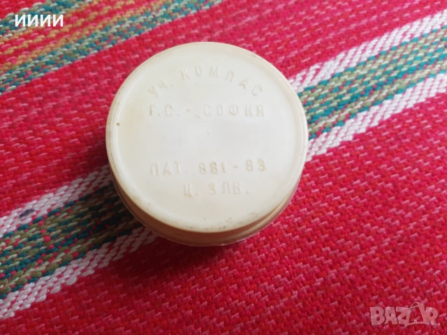 Компас в кутийка, снимка 4 - Антикварни и старинни предмети - 52866049