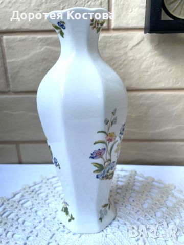 Красива ваза от фин костен порцелан от Англия, снимка 7 - Антикварни и старинни предмети - 45471393
