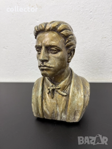 Бронзиран бюст на Васил Левски. №7781, снимка 2 - Антикварни и старинни предмети - 52881374