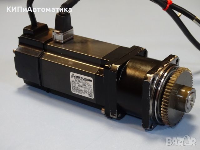 Серво мотор MITSUBISHI HC-KFS43-S23 AC servo motor 129V 3000min-1, снимка 3 - Резервни части за машини - 46742919