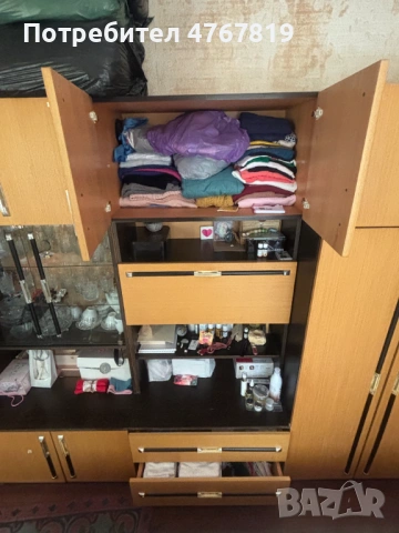 ПОДАРЯВАМ Секция в отлично състояние с 2 гардероба СОБСТВЕН ТРАНСПОРТ. ДО 27.03, снимка 3 - Секции и витрини - 53862969