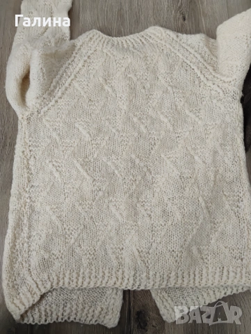 Две жилетки   ръчно плетиво, снимка 4 - Жилетки - 52775889