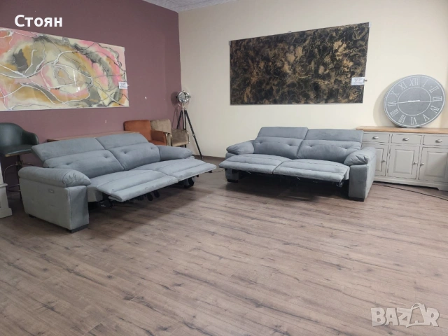 Сив комплект дивани от плат две тройки с ел релакс механизъм, снимка 5 - Дивани и мека мебел - 53740006