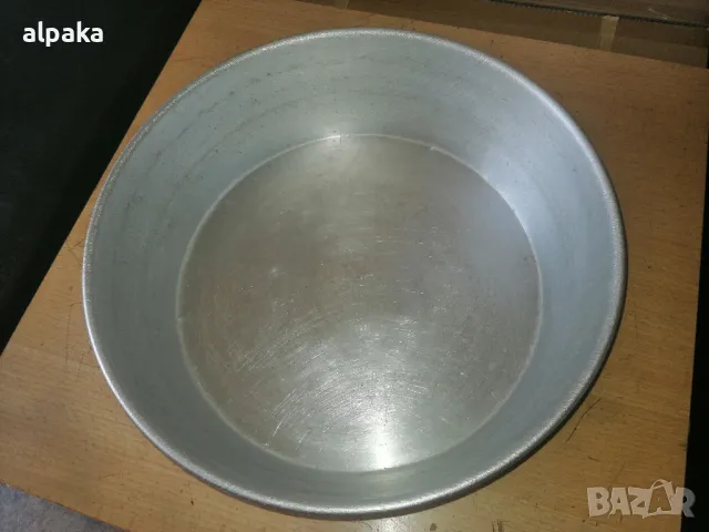 Продавам голяма кръгла алуминиева тава 35/10см #570, снимка 2 - Съдове за готвене - 50125336