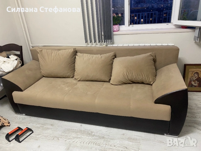 Продавам диван в отлично състояние