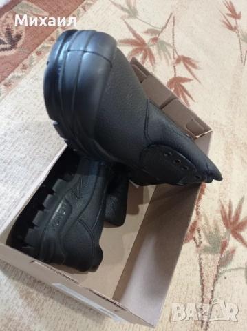 Работни обувки ниски размер 41 НОВИ, снимка 5 - Ежедневни обувки - 53664296