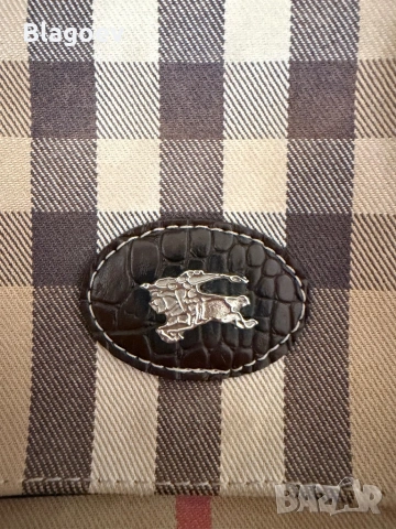 Чанта Burberry , снимка 2 - Чанти - 54219173