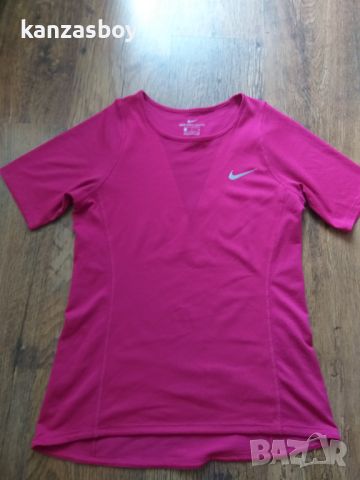 Nike Zonal Cooling - страхотна дамска тениска КАТО НОВА С, снимка 7 - Тениски - 46591147