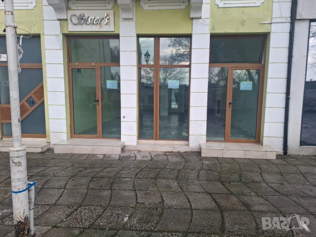Магазин Офис Търговски Обект 40кв.м. или 80кв.м.под Наем Идеален Център гр.Каварна, снимка 5 - Магазини - 52451264