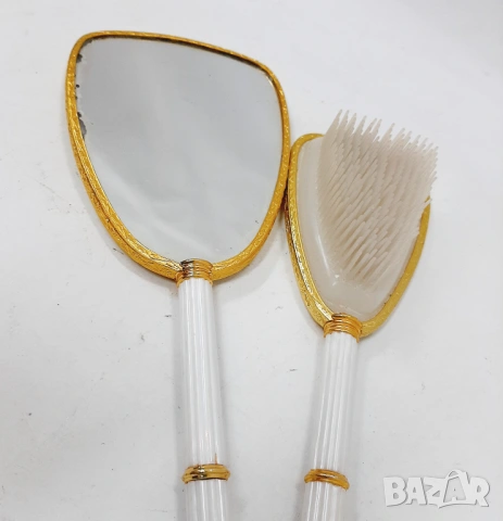 Ретро комплект за тоалетка, огледало и четка, снимка 8 - Антикварни и старинни предмети - 43689107