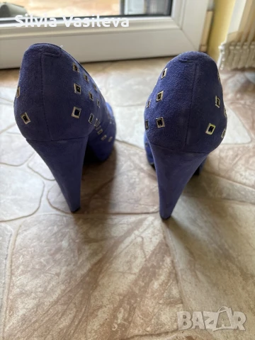 BCBGMAXAZRIA girls, снимка 4 - Дамски обувки на ток - 51149329