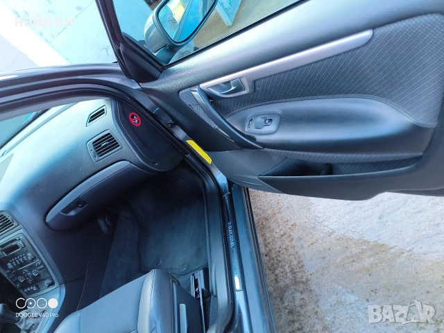 Volvo V70, снимка 9 - Автомобили и джипове - 52983695