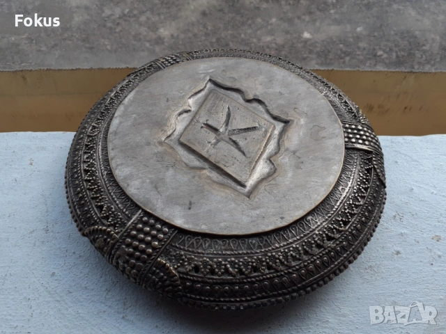 Голям стар тас, снимка 4 - Антикварни и старинни предмети - 53490451