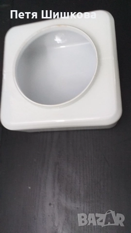 Плафон от млечно бяло стъкло - 8 бр х 20 лв