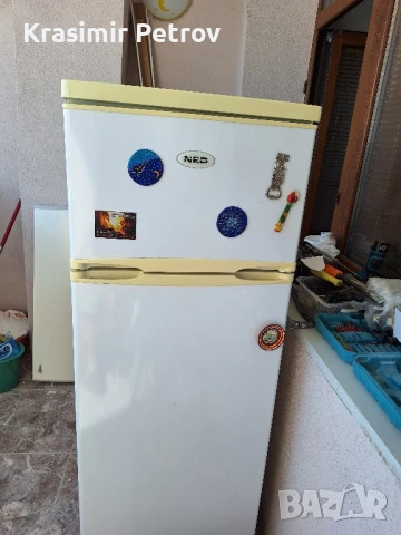 продавам хладилник с камера , снимка 1