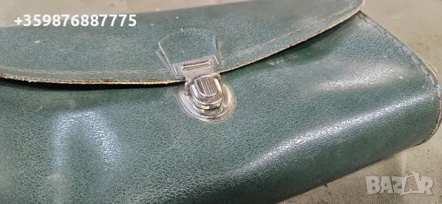 Ретро кожена чанта чантичка несесер соц военно зелено зелен , снимка 3 - Антикварни и старинни предмети - 50353628