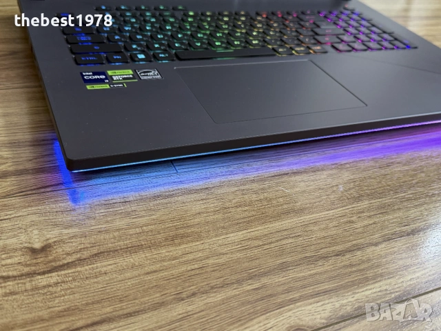 240Hz ROG Strix 18`i9-14900HX/RTX 4070/32GB DDR5/1TB SSD/Гаранция/ROG Nebula, снимка 4 - Лаптопи за игри - 53935467