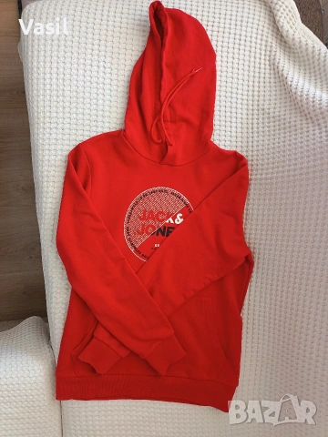 Червено худи