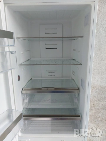 Хладилник с фризер Siemens A+++, снимка 3 - Хладилници - 53904891