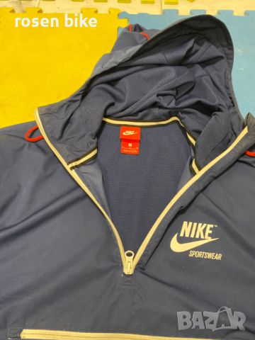 ''Nike Sportswear Hooded Woven Archive''оригинално мъжко яке М размер, снимка 2 - Якета - 45358246