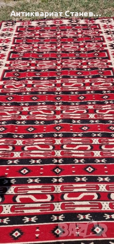 Български килим с етнографски чар, снимка 11 - Килими - 51736720