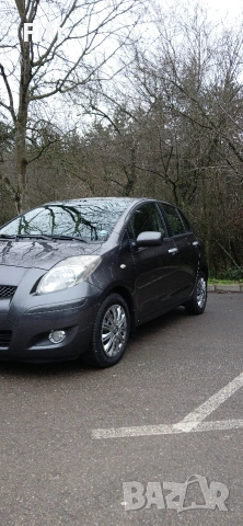 Toyota Yaris 1.0/facelift, снимка 2 - Автомобили и джипове - 53297184