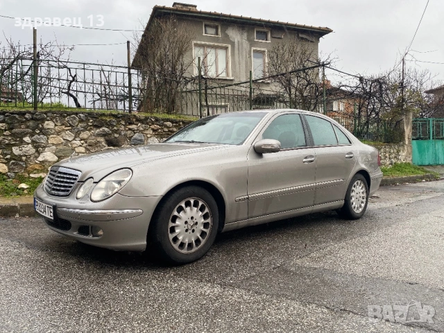 Мерцедес Е 200 бензин, снимка 6 - Автомобили и джипове - 53959962