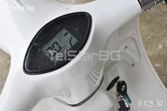 Електрически скутер ELEKTRO ROLLER FUTURA МОДЕЛ с безчетков мотор 4000WMAX. Батерия- 72V високопроиз, снимка 7 - Мотоциклети и мототехника - 52429440