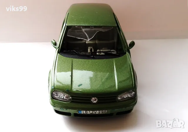 Bburago Volkswagen Golf Made in Italy 1/24, снимка 6 - Колекции - 49599113