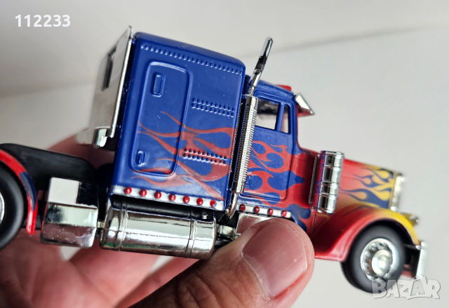 Метален камион Transformers T1 Optimus Prime 1:32, снимка 10 - Коли, камиони, мотори, писти - 44956202