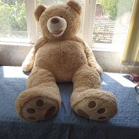 Голям плюшен мечок, снимка 1 - Плюшени играчки - 45434379