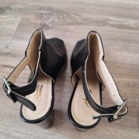 Чисто нови черни сандали на ток, снимка 4 - Сандали - 45019136