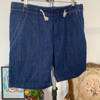 Мъжки къси дънкови панталони размер 32, отговарят на S-XS, снимка 1 - Къси панталони - 44992125