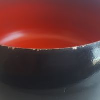 Купа - черна и червена, с декориран капак, снимка 5 - Прибори за хранене, готвене и сервиране - 45082404