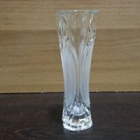 Кристална ваза вазичка , снимка 1 - Антикварни и старинни предмети - 45906754